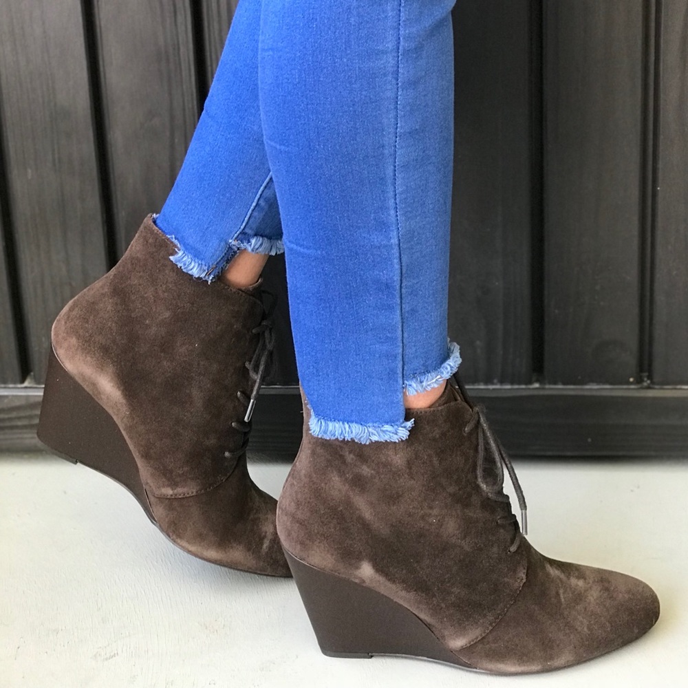 Texas Brown Lace Up Wedge Heel Ankle Booties - Picture 2 of 6